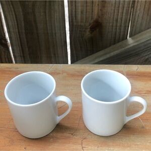 Set of 2 New Linens N Things Small White Porcelain 2oz Demitasse Espresso Cups